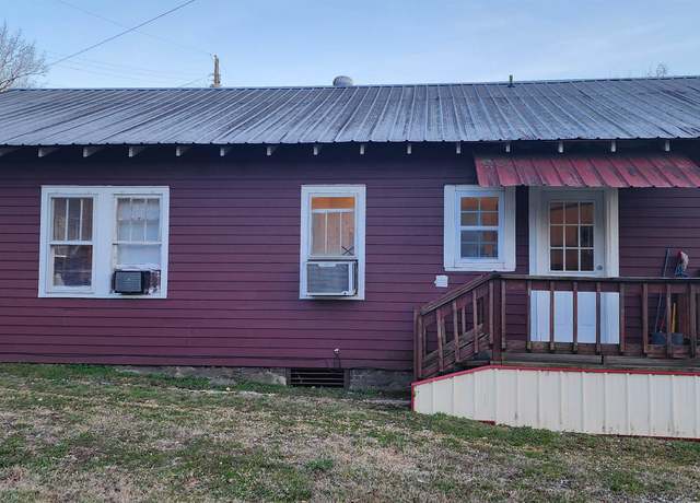 Property at 515 Lawrence St, Russellville, AL, 3 beds, 2 baths