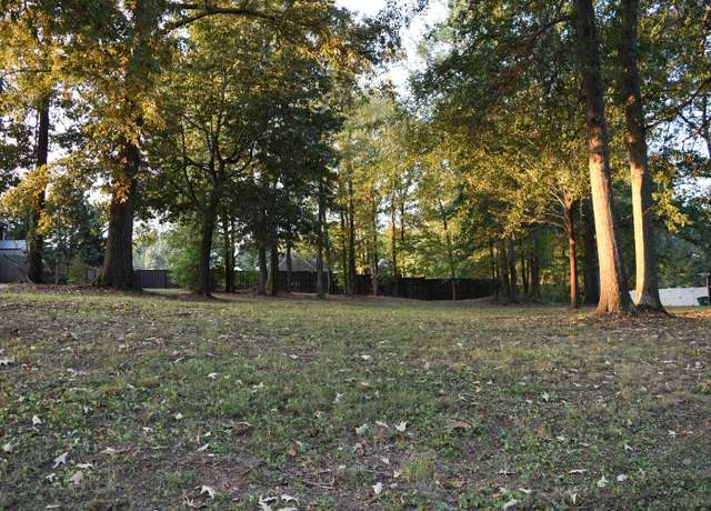 Property at 0 Kensington Pl, Tuscumbia, AL
