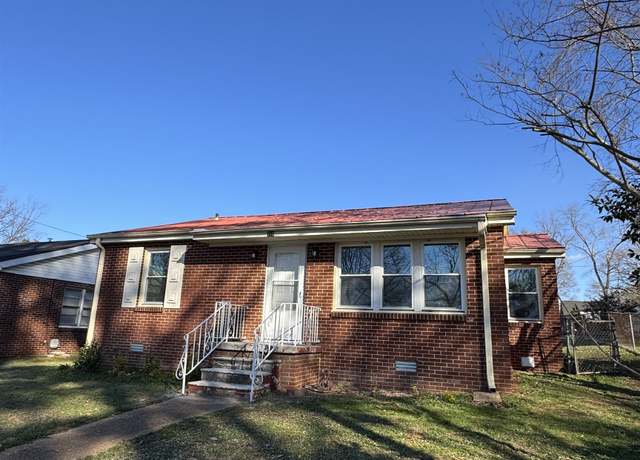 Property at 710 N Milton St, Tuscumbia, AL, 3 beds, 1 bath