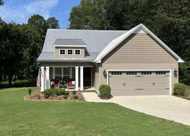 Property at 2121 Dialsdale Dr, Cullman, AL, 3 beds, 2 baths