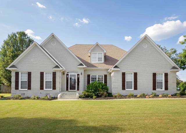 Property at 1413 Huston Dr, Muscle Shoals, AL, 4 beds, 3.5 baths