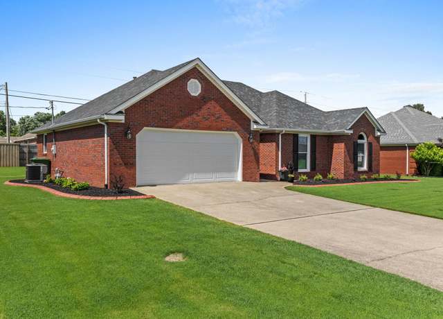 Property at 206 Government Blvd, Muscle Shoals, AL, 3 beds, 2 baths