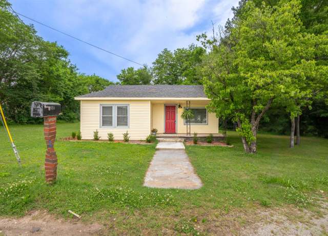 Property at 1223 SW 11 1/2 Ave, Sheffield, AL, 3 beds, 2 baths