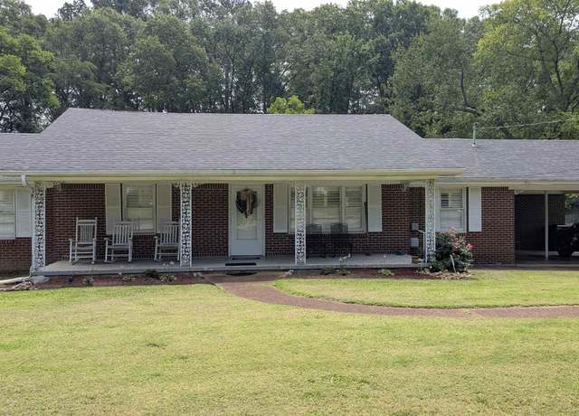 Property at 1011 Frankfort Rd, Tuscumbia, AL, 3 beds, 1.5 baths