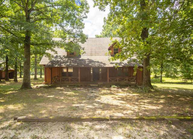 Property at 1020 Co Rd 10, Waterloo, AL, 4 beds, 3 baths