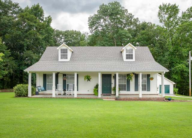 Property at 662 Co Rd 404, Killen, AL, 4 beds, 3 baths