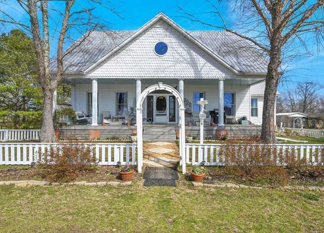 Property at 1237 Co Rd 695, Holly Pond, AL, 6 beds, 4.5 baths