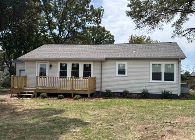 Property at 600 Elmhurst Ave, Muscle Shoals, AL, 3 beds, 1 bath