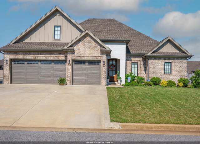 Property at 127 Mccallen Rd, Muscle Shoals, AL, 3 beds, 2.5 baths