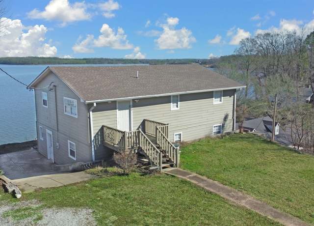 Property at 700 Lakeshore Dr N, Muscle Shoals, AL, 3 beds, 2 baths