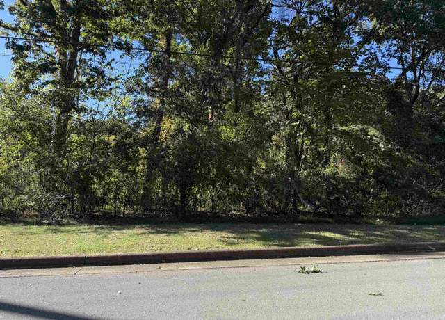 Property at LOT 33 Pickwick St, Sheffield, AL