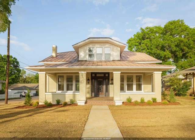 Property at 928 N Wood Ave, Florence, AL, 5 beds, 2.5 baths