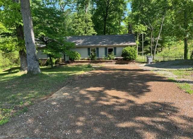 Property at 761 Aubrey Dr, Florence, AL, 3 beds, 2 baths
