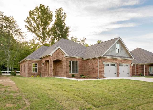 Property at 3511 Chesapeake Dr, Florence, AL, 3 beds, 2 baths