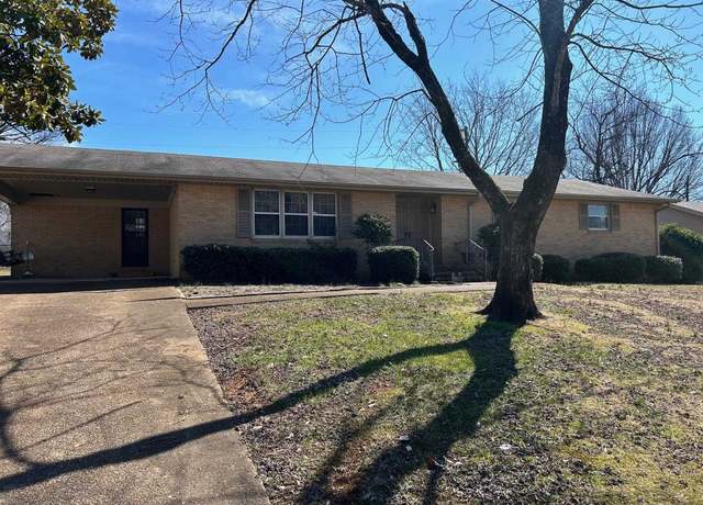 Property at 561 Malone Cir, Florence, AL, 3 beds, 1.5 baths