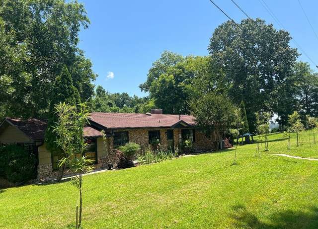 Property at 480 Marian Way, Florence, AL, 4 beds, 1.5 baths