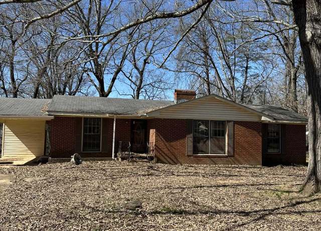 Property at 2331 Mcburney Dr, Florence, AL, 3 beds, 2 baths