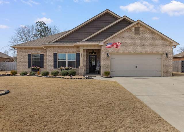 Property at 1829 Oak Meadow Dr, Cullman, AL, 4 beds, 2 baths