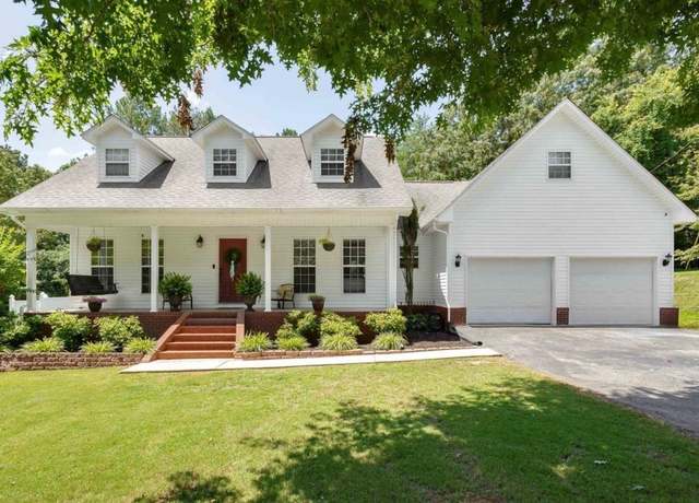 Property at 608 Elm Cir, Russellville, AL, 5 beds, 3 baths