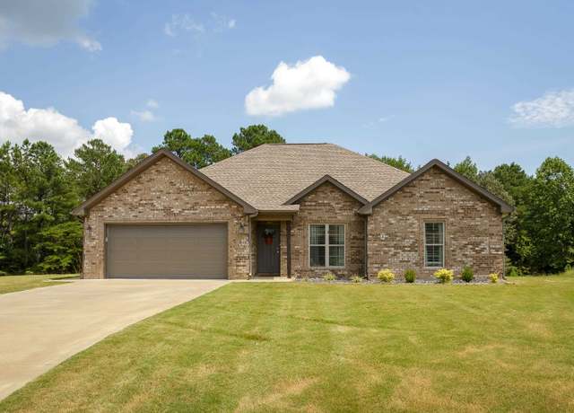 Property at 185 Eastwood Ln, Killen, AL, 4 beds, 2 baths