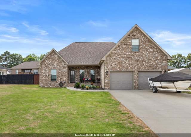 Property at 152 Oakview Cir, Killen, AL, 4 beds, 3 baths