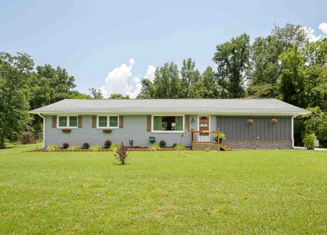 Property at 528 Rivermont Rd, Florence, AL, 3 beds, 2.5 baths