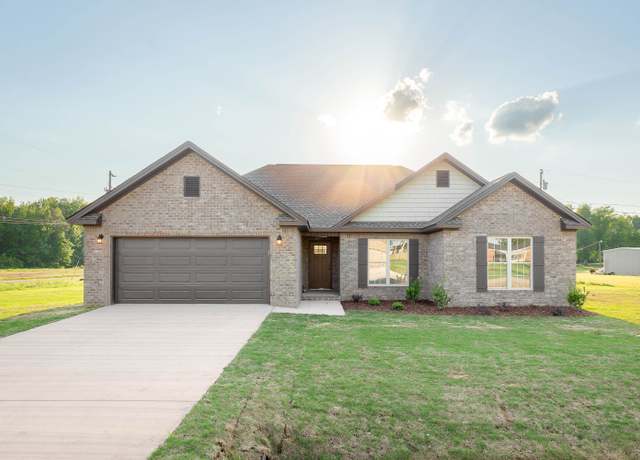 Property at 132 Bunnell Ave, Muscle Shoals, AL, 3 beds, 2 baths