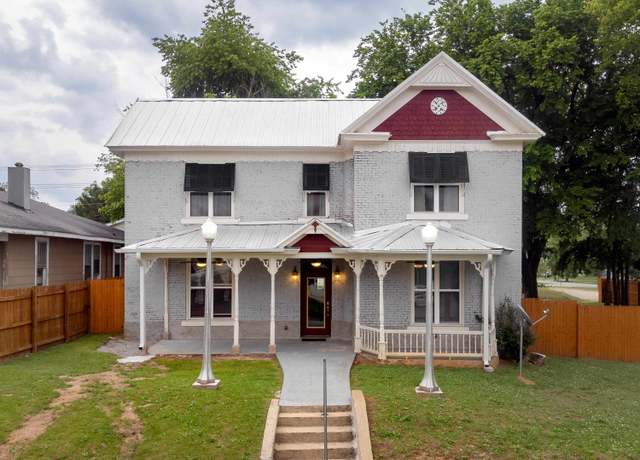 Property at 604 N Nashville Ave, Sheffield, AL, 5 beds, 6 baths