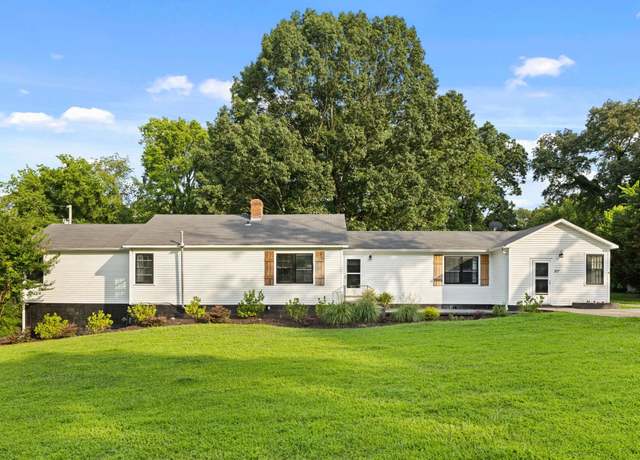 Property at 217 Bayless Ave, Florence, AL, 4 beds, 2 baths
