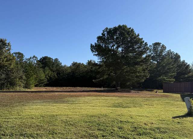 Property at 118 Riverview Dr, Sheffield, AL