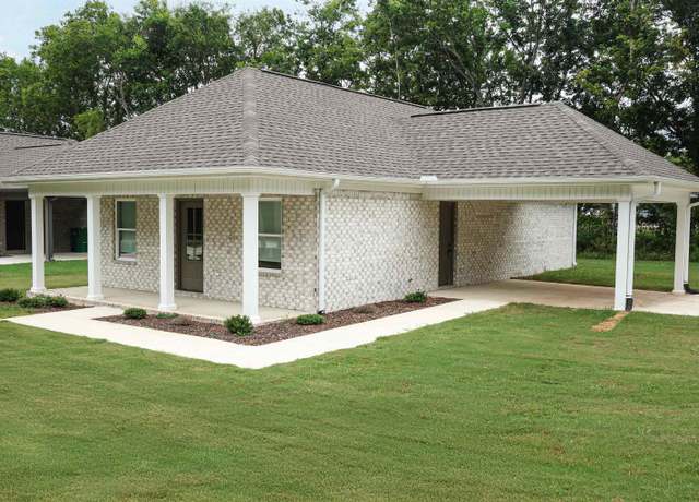 Property at 713 Joe Wheeler Dr, Tuscumbia, AL, 3 beds, 2 baths