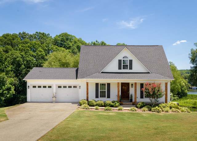 Property at 60 E Blue Heron Dr, Killen, AL, 3 beds, 3 baths