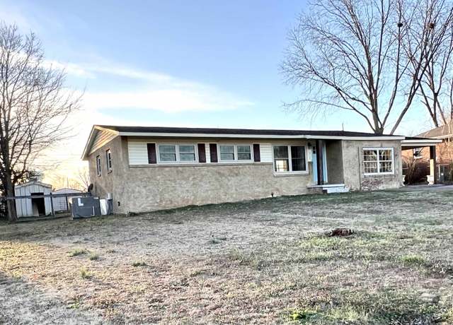Property at 402 Ford St, Muscle Shoals, AL, 3 beds, 2 baths