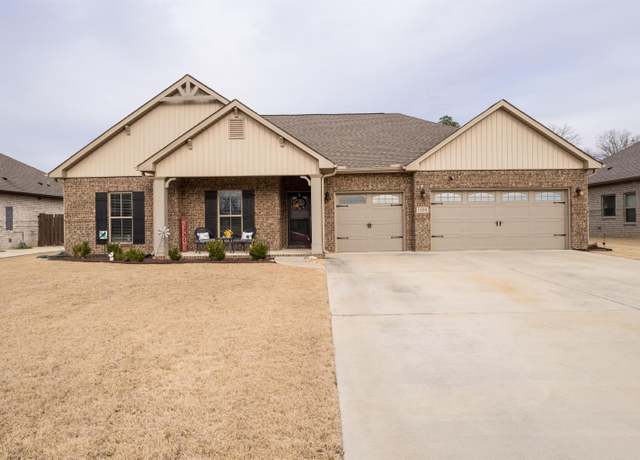 Property at 1808 Meadowbrook Dr SE, Cullman, AL, 4 beds, 3 baths