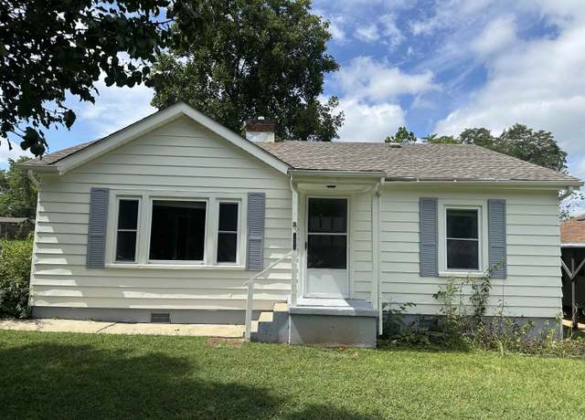 Property at 301 N Kirkman St, Florence, AL, 2 beds, 1 bath