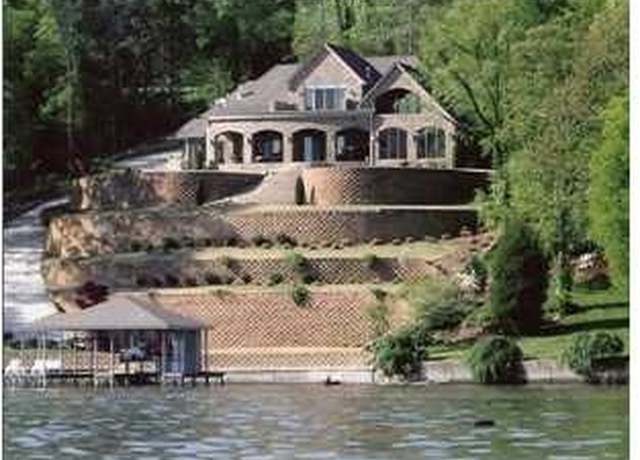 Property at 100 Terrapin Close, Killen, AL, 4 beds, 6.5 baths