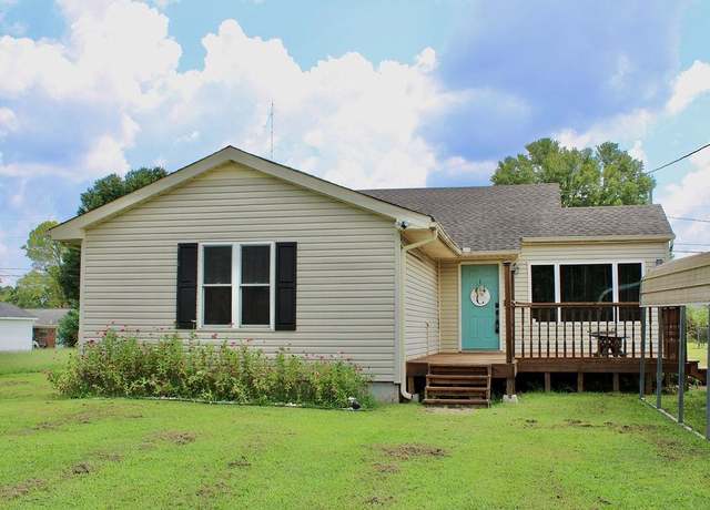 Property at 215 NW Central Ave, Muscle Shoals, AL, 3 beds, 2 baths