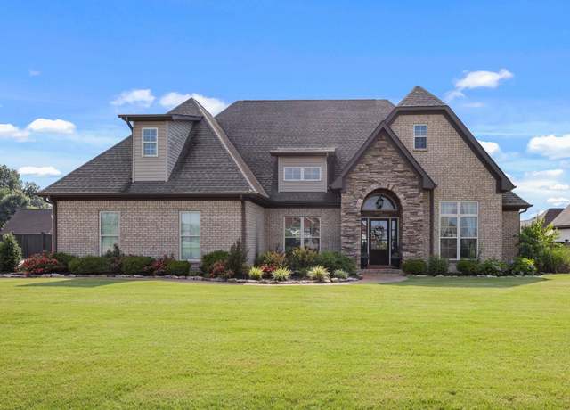 Property at 114 Ashley Dr, Tuscumbia, AL, 3 beds, 2 baths