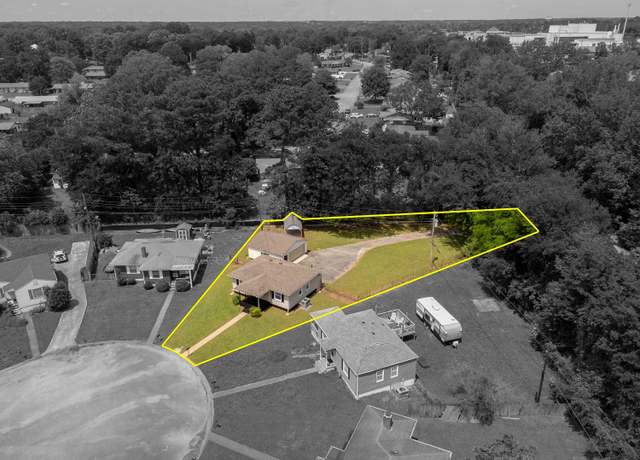 Property at 489 Francis Ave, Florence, AL, 2 beds, 1 bath