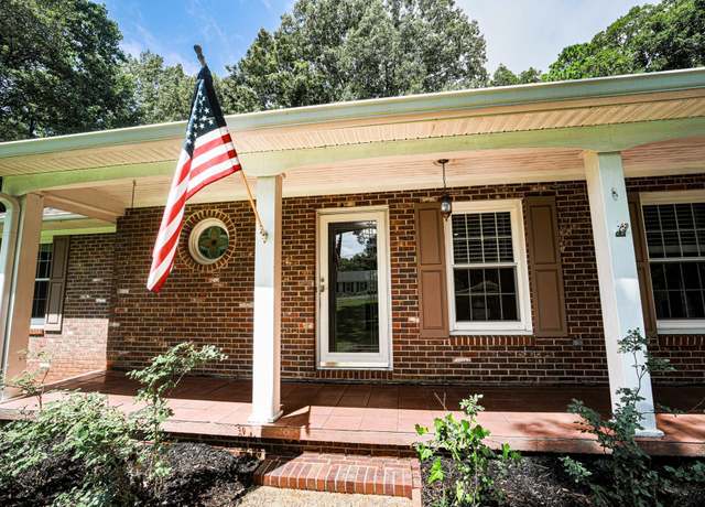 Property at 2217 Sycamore Ave, Russellville, AL, 3 beds, 2 baths