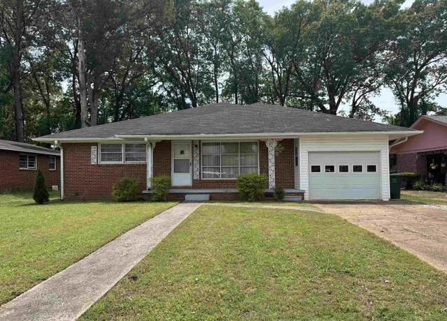 Property at 1108 Paul E Johnson Dr, Tuscumbia, AL, 3 beds, 1 bath