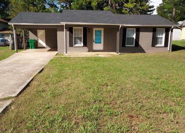 Property at 807 E 10th St, Tuscumbia, AL, 3 beds, 1 bath