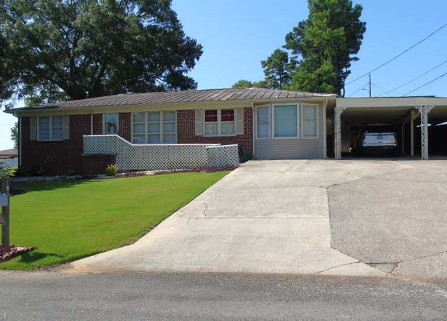 Property at 103 Plant St, Muscle Shoals, AL, 3 beds, 1 bath