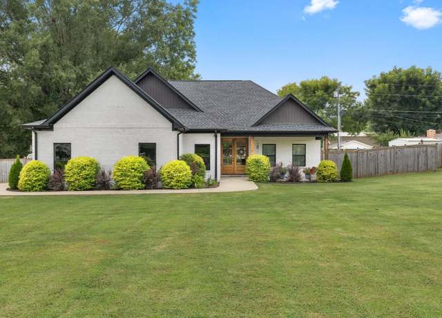 Property at 406 Broadway St, Muscle Shoals, AL, 3 beds, 2 baths