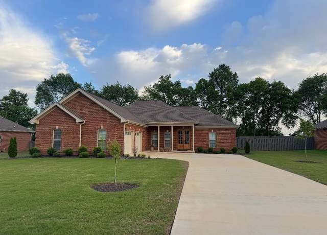Property at 456 Dartmoor Dr, Killen, AL, 3 beds, 2 baths