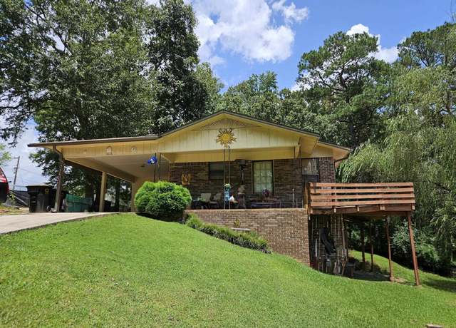 Property at 1816 Briarwood Ln SE, Cullman, AL, 4 beds, 3 baths