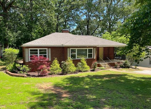 Property at 1818 Tune Ave, Florence, AL, 3 beds, 2 baths