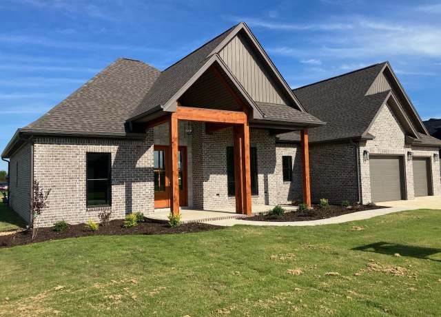 Property at 105 Shane Dr, Muscle Shoals, AL, 3 beds, 2 baths