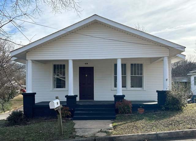 Property at 628 E Irvine Ave, Florence, AL, 2 beds, 1 bath