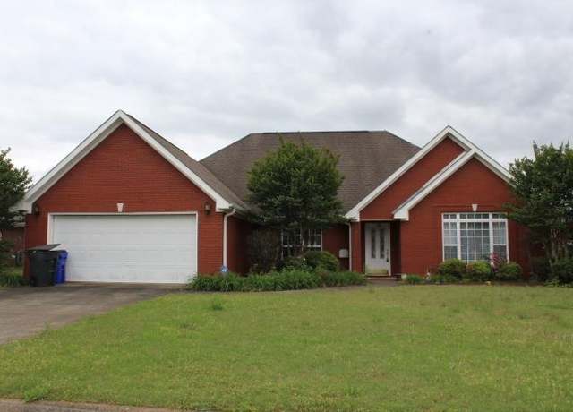 Property at 106 Josh Ct, Florence, AL, 4 beds, 2.5 baths